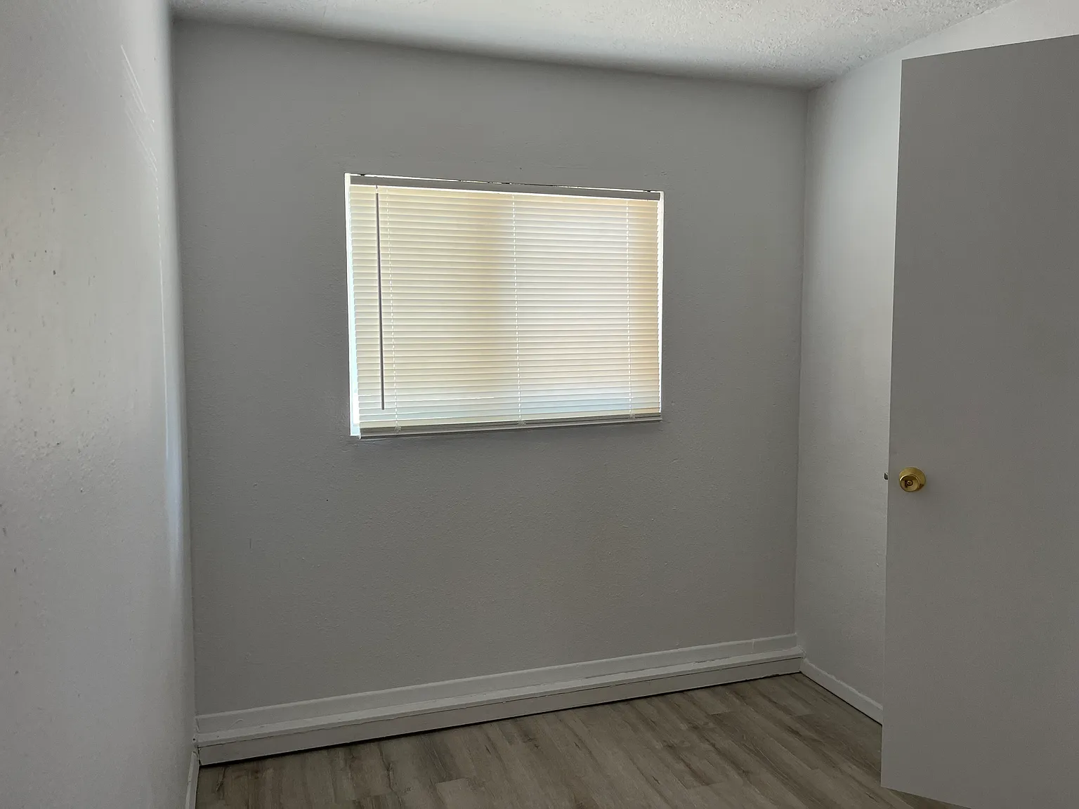 1420 4th St NW - Updated 2 bed / 1 bath in the Near North Valley — Photo 4