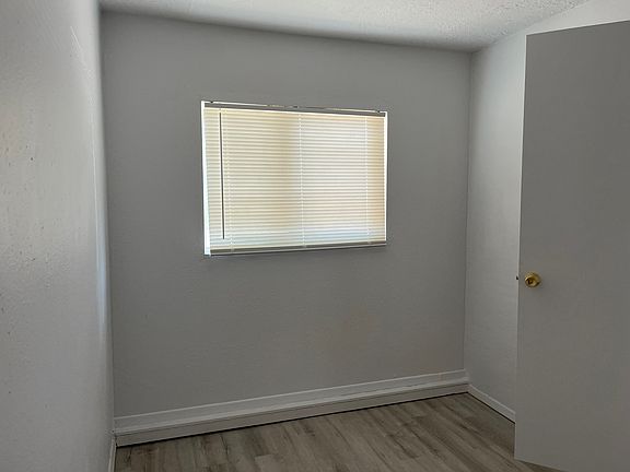 5th image of 1420 4th St NW APT 5