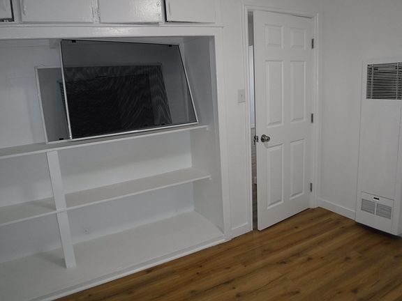 5th image of 432 E 17th St #A