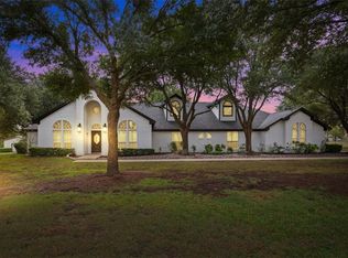 999 Wolf Creek Rd, Lorena, TX 76655