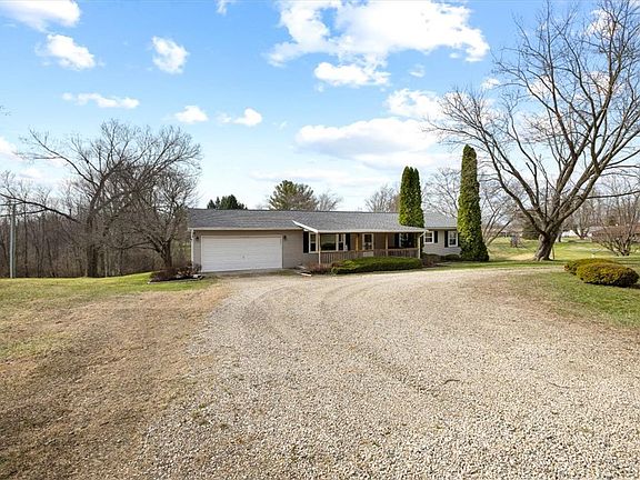 2nd image of 4816 Middle Urbana Rd