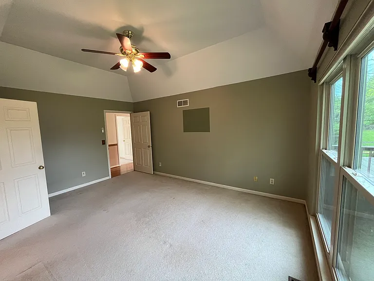 6400 Belmont Park Ct — Photo 17
