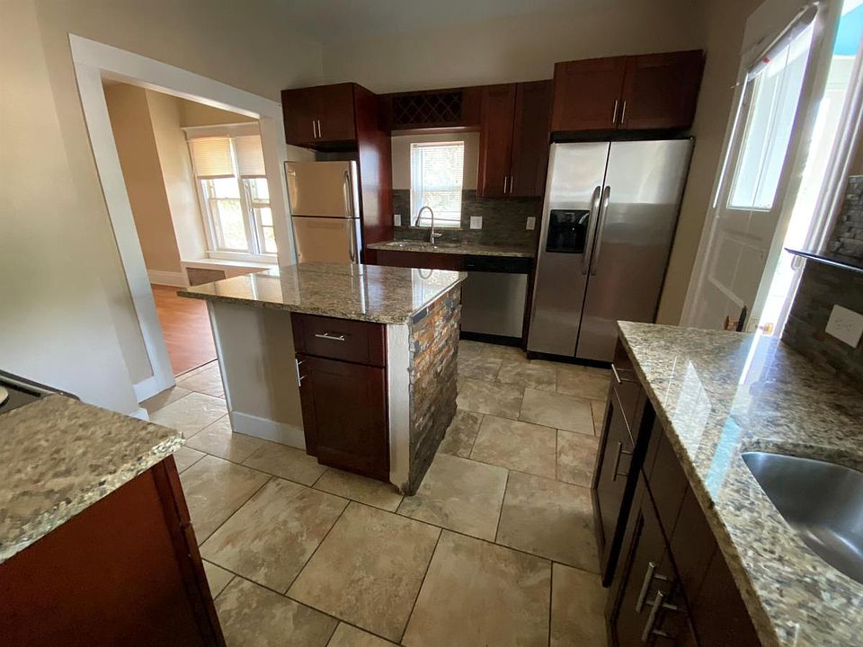 2nd image of 1032 11th St #1032