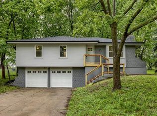 7604 N Stoddard Ave, Kansas City, MO 64152