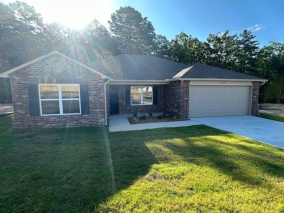 3rd image of 1312 Meadows Dr