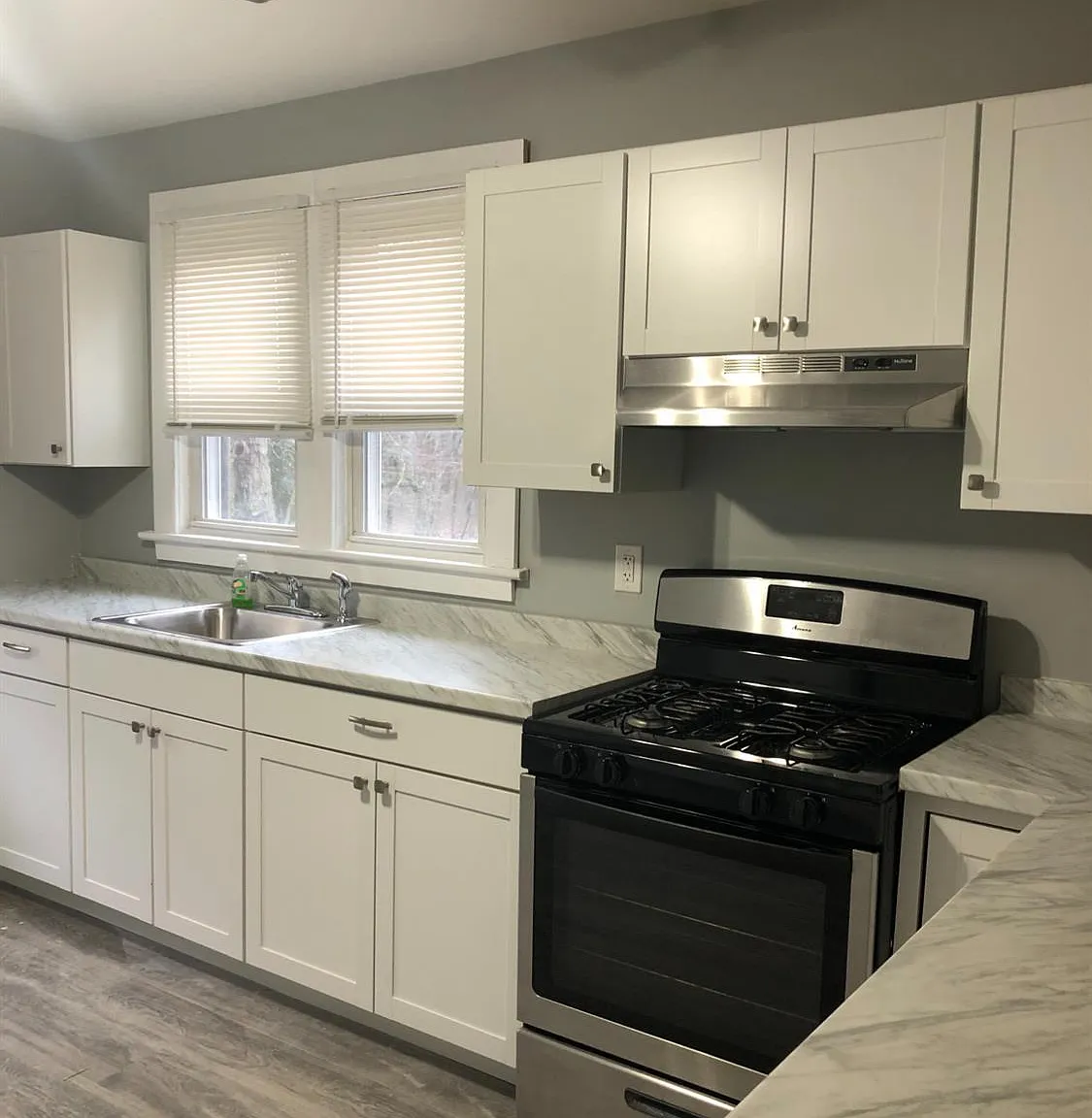 1 bed, 1.0 bath, $1,800 — Photo 1