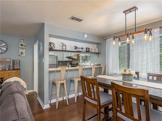 2nd image of 6810 Deatonhill Dr APT 205