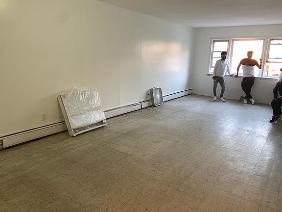 4th image of 35-24 97th St Floor 2