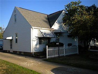 1st image of 763 E 249th St