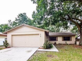 515 Wynnwood Dr, Brandon, FL 33511