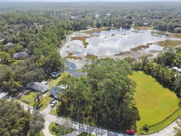 2417 E Lake Dr #3, Deland, FL 32724