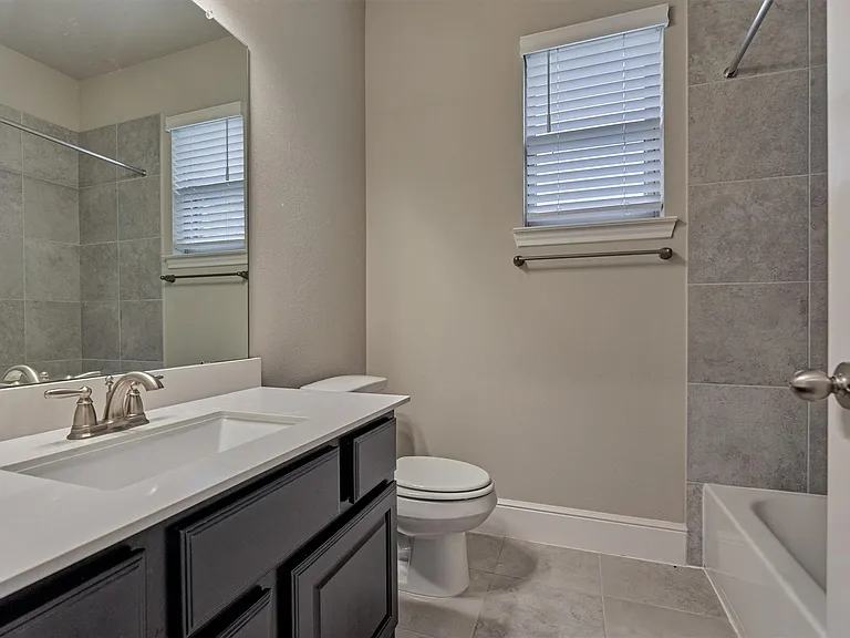 20911 Velvet Wing Dr — Photo 35