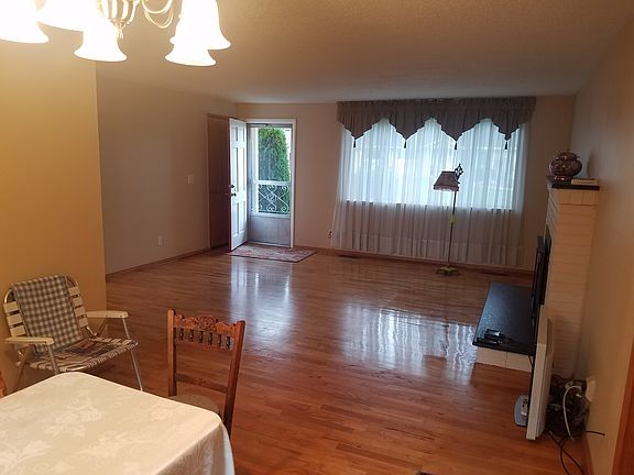 4th image of 2620 25th St SE