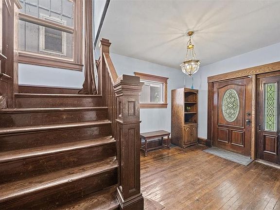 4th image of 2920 Charlotte St