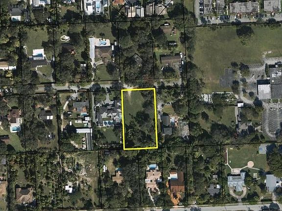 3rd image of SW 93rd St Lot 8