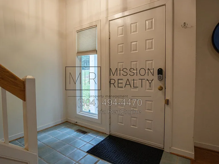 5420 Sunrise Bluff Ct — Photo 3