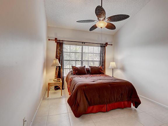 4th image of 8057 Aberdeen Dr APT 202