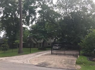 25814 Oak Ridge Dr, Spring, TX 77380