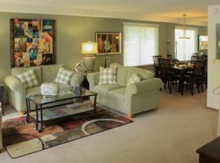 16835 Saddlewood Trl, Minnetonka, MN 55345