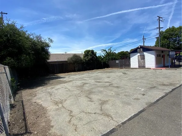 19693 Redwood Rd, Castro Valley, CA 94546