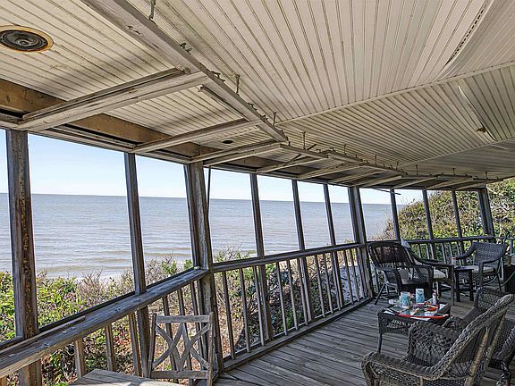 3rd image of 3105 Shore Dr