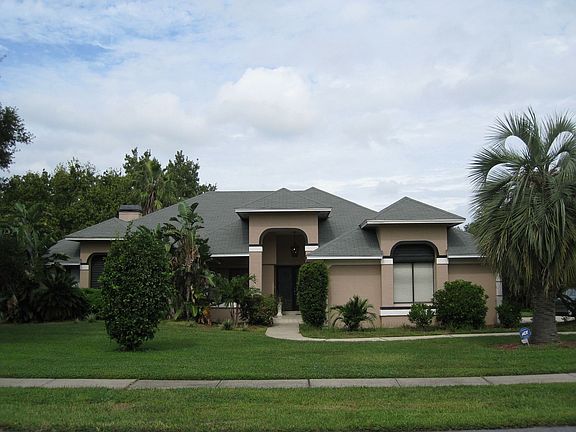 5th image of 104 Willow Dr
