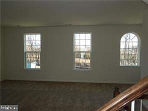 5th image of 1295 Madison Ln