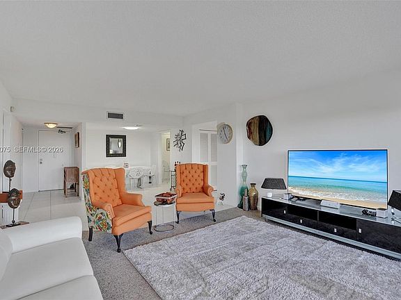 3rd image of 10777 W Sample Rd APT 718