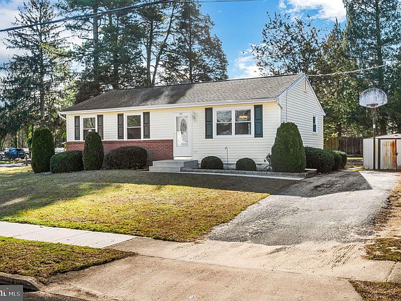 2nd image of 2215 Megan Ct