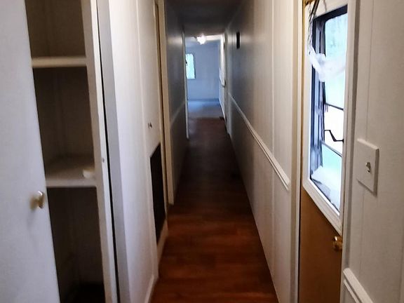 5th image of 9635 Lincoln Park Blvd