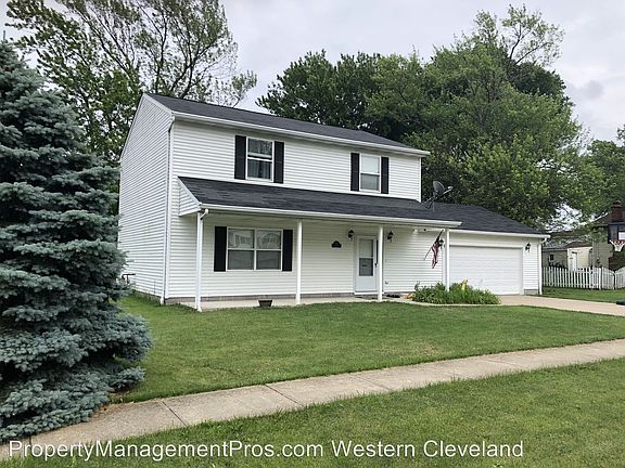 2nd image of 605 Grantwood Ave