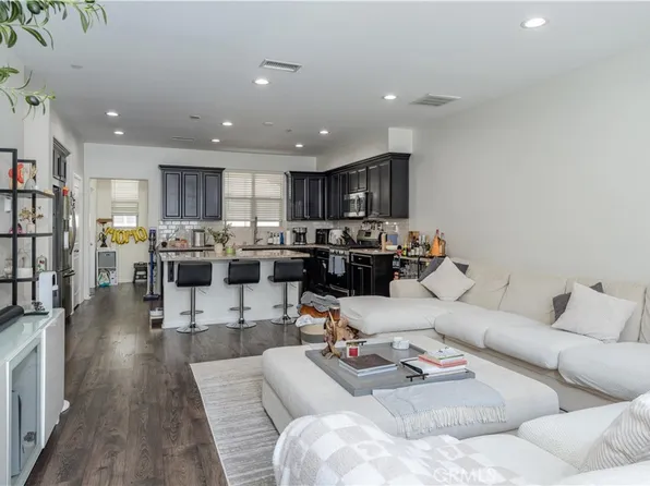 11905 Nixon Ln, Whittier, CA 90601