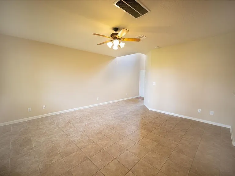 18725 Cypress Loch Dr — Photo 3