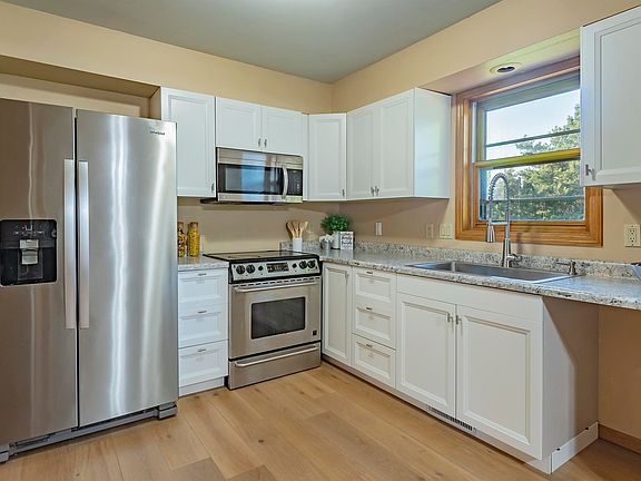 4th image of 6234 Westin Dr