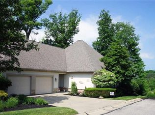 7274 Players Club Dr UNIT 66, Concord Township, OH 44077