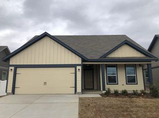 9017 Gano Dr, Aubrey, TX 76227