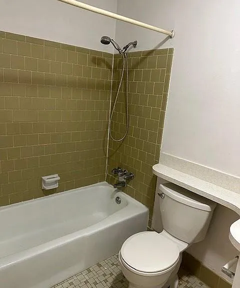 6225 Parkwood Dr W — Photo 14