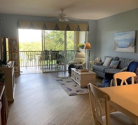 3rd image of 4680 Turnberry Lake Dr Unit 304