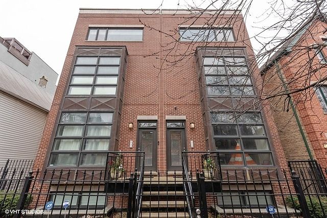 1st image of 2233 W Lyndale St #B