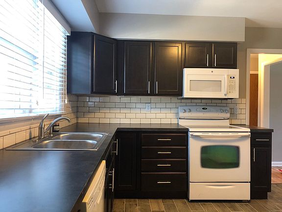 2nd image of 1120 N 49th Ave
