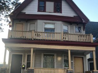 2209 N 40th St #2211, Milwaukee, WI 53208