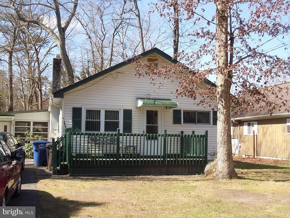 1st image of 48 Bishop St