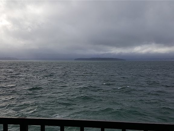 4th image of 4127 Beach Dr SW #4127