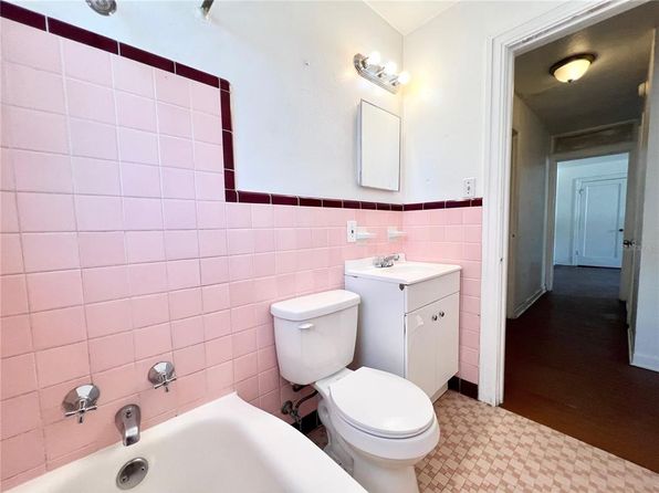 saint-petersburg-florida-81387809 picture