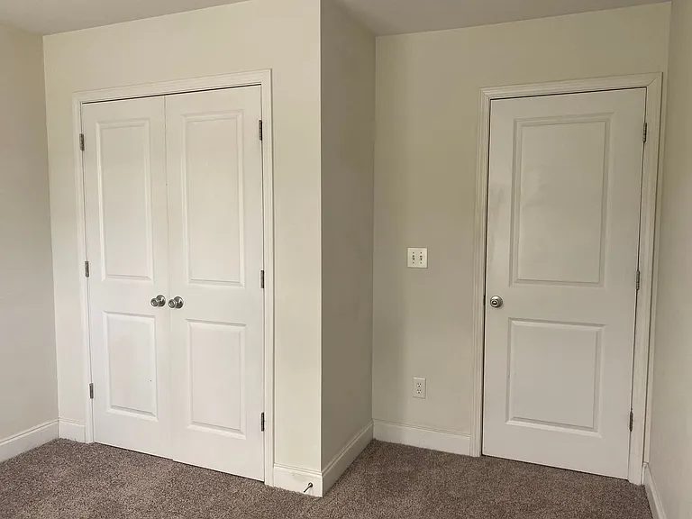 129 S Palm Dr — Photo 10