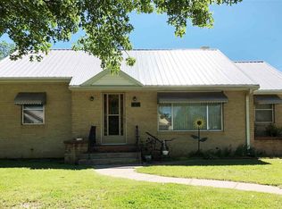 438 S Main St, Norwich, KS 67118