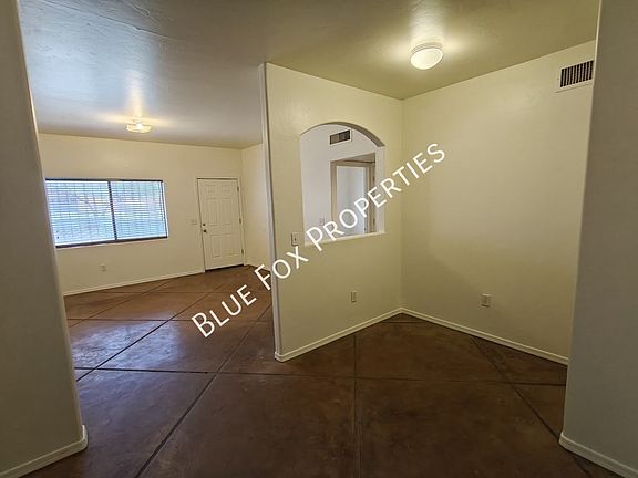 5th image of 105 W Oklahoma St APT 2