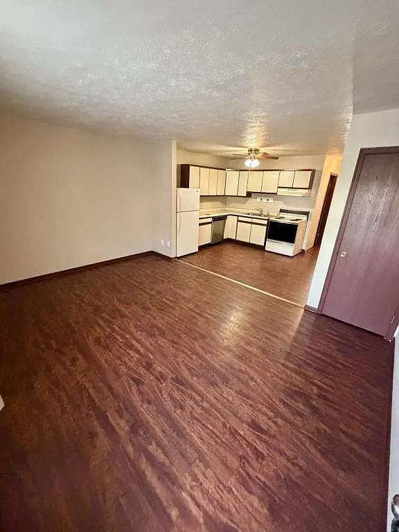 1819 Gracewoods Dr. — Photo 3