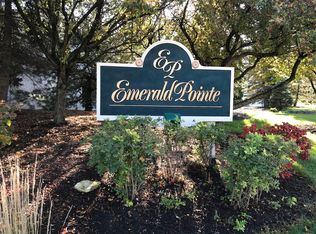 18605 Emerald Dr, Brookfield, WI 53045