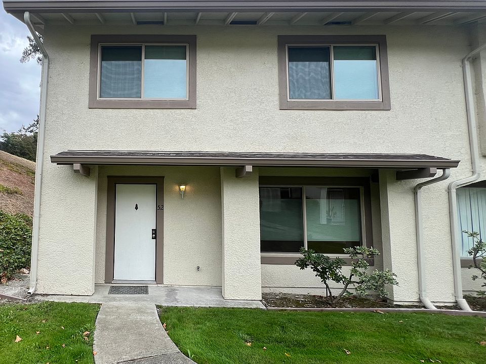 1st image of 52 Greenview Ln
